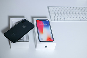 iPhone